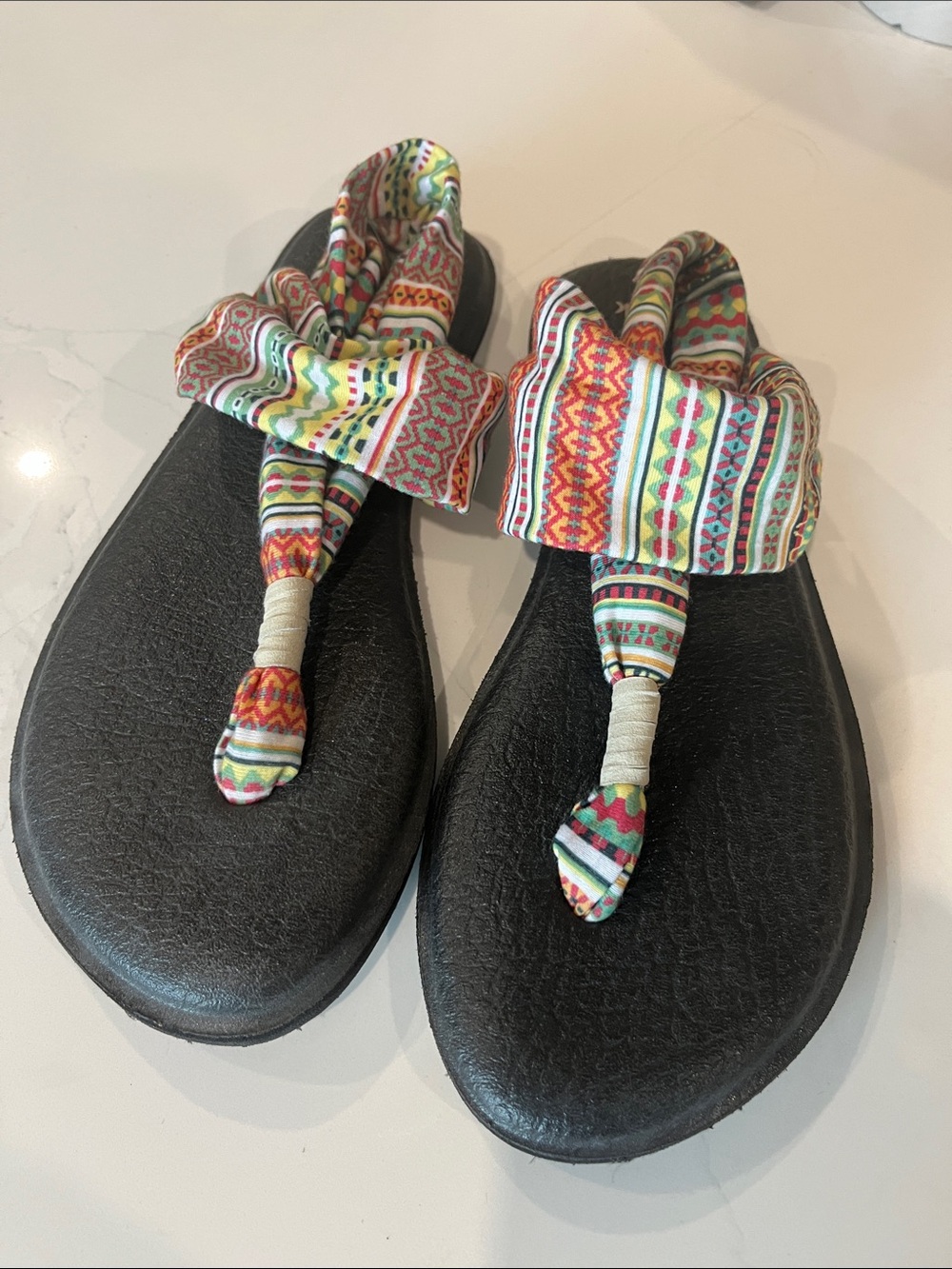 Sanuk Black Sandals with Colorful Patterned Fabric Straps